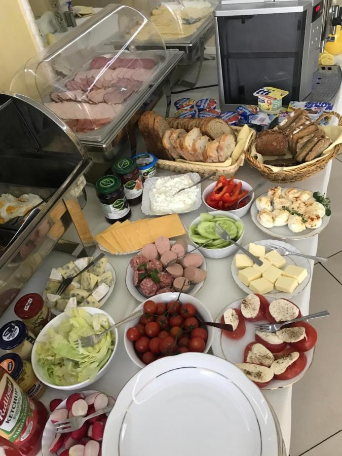 Zajazd Restauracja Paradise Czaplinek Εξωτερικό φωτογραφία